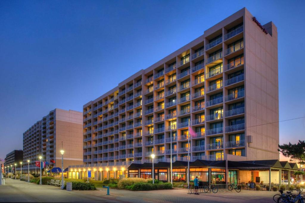 Hampton Inn Virginia Beach-Oceanfront South Main image 1